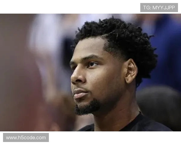 威金顿全场29分钟22投10中砍27分4板6助攻引领胜局